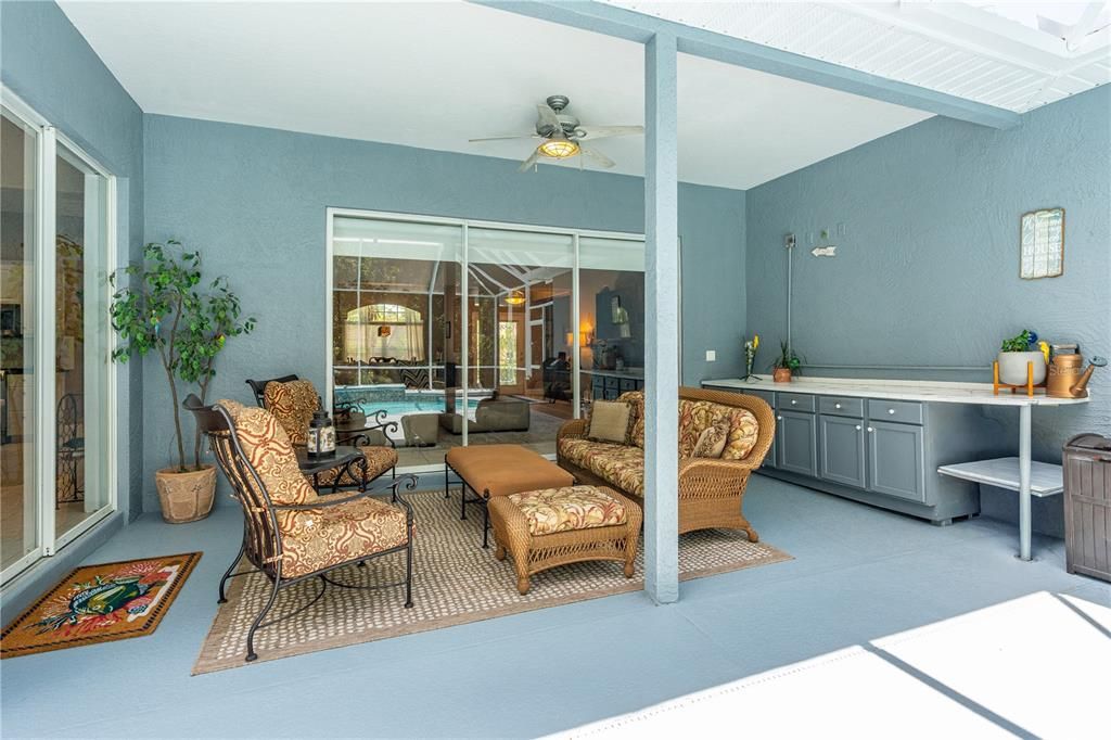For Sale: $585,000 (4 beds, 3 baths, 2250 Square Feet)