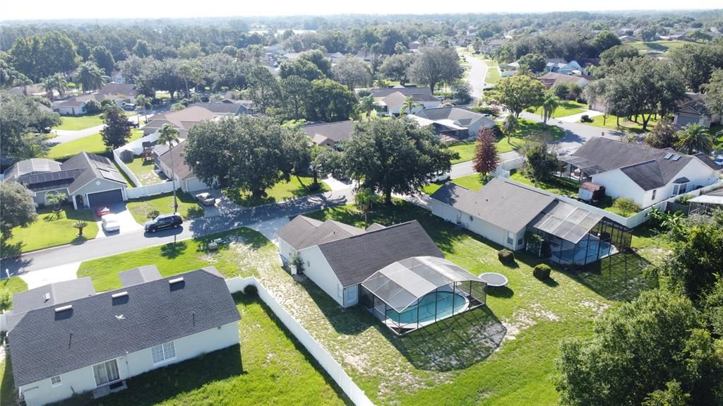 En Venta: $334,999 (3 camas, 2 baños, 1239 Pies cuadrados)