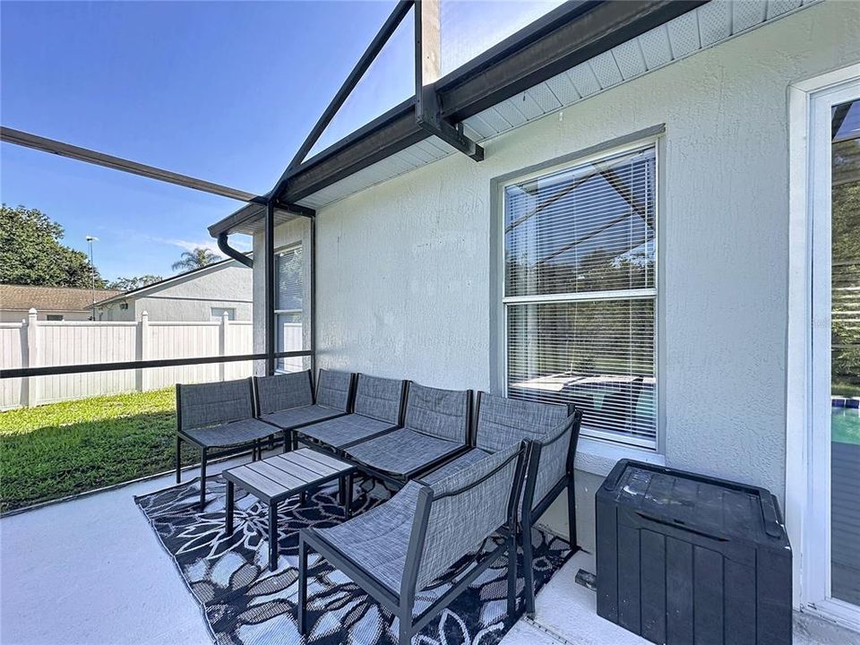 En Venta: $334,999 (3 camas, 2 baños, 1239 Pies cuadrados)
