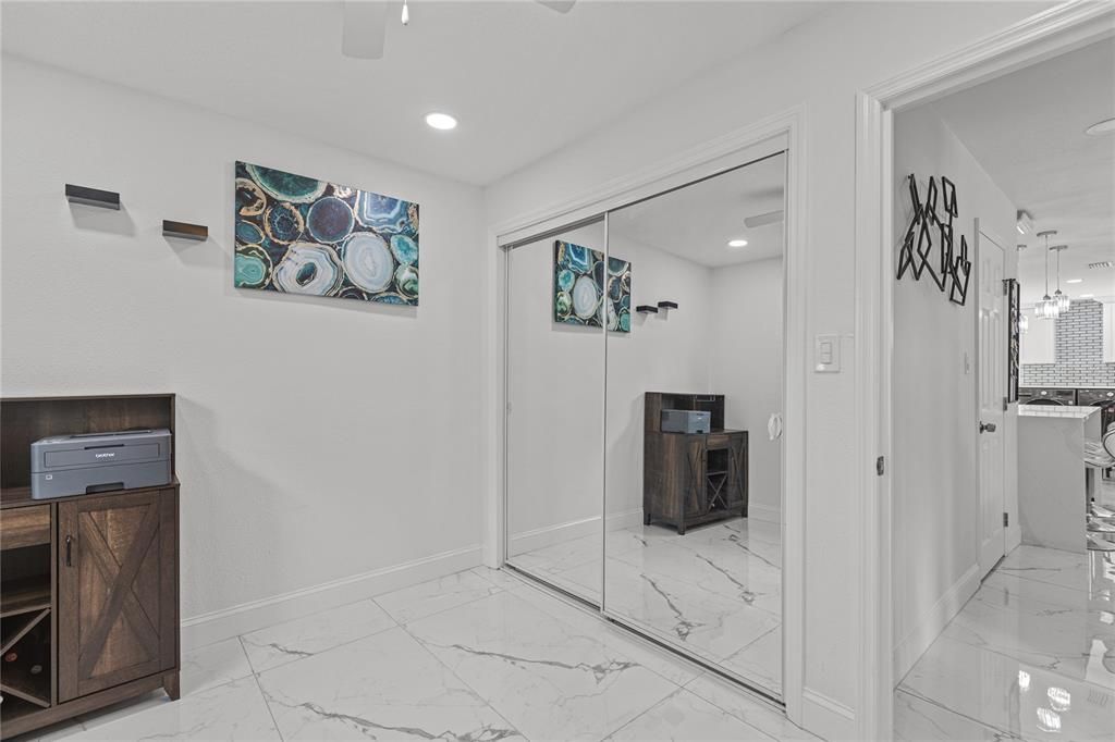En Venta: $350,000 (2 camas, 1 baños, 821 Pies cuadrados)