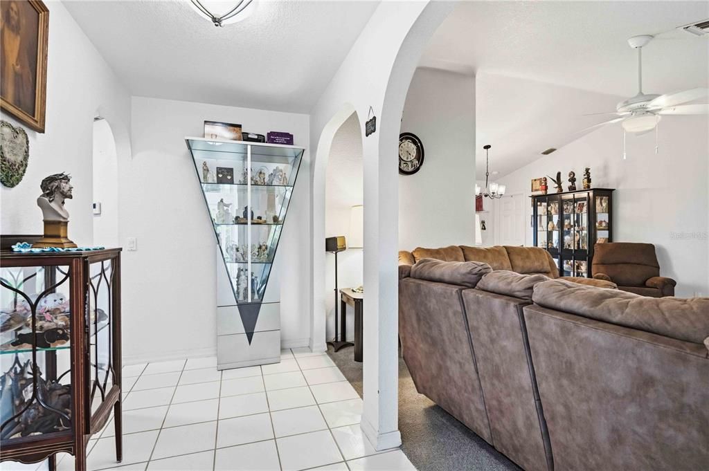 For Sale: $320,000 (3 beds, 2 baths, 1935 Square Feet)