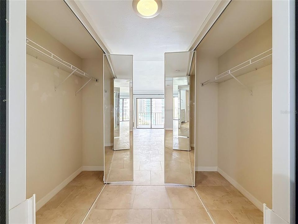 В аренду: $3,750 (2 спален, 2 ванн, 1331 Квадратных фут)