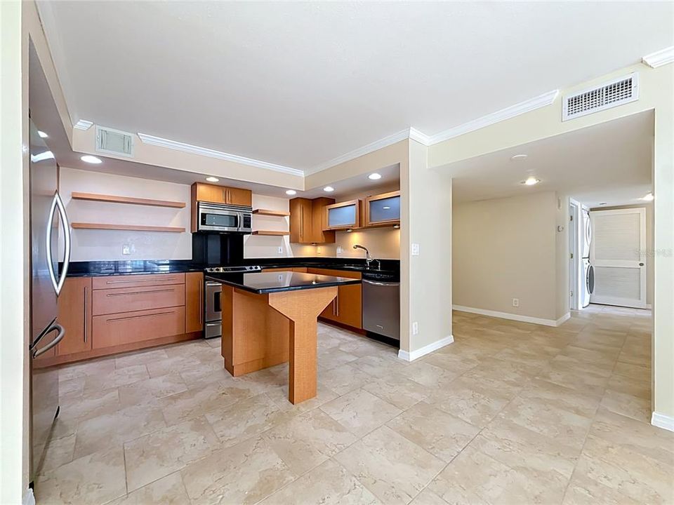 В аренду: $3,750 (2 спален, 2 ванн, 1331 Квадратных фут)