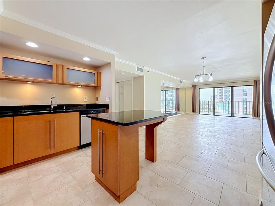 В аренду: $3,750 (2 спален, 2 ванн, 1331 Квадратных фут)