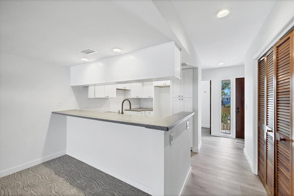 En Venta: $874,900 (2 camas, 2 baños, 1347 Pies cuadrados)