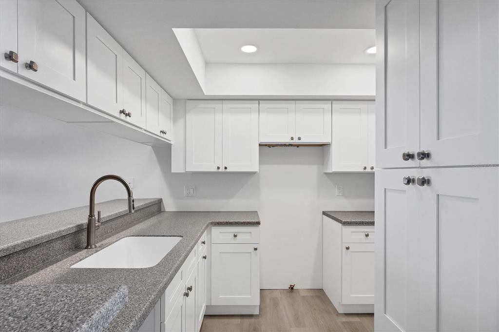 En Venta: $874,900 (2 camas, 2 baños, 1347 Pies cuadrados)