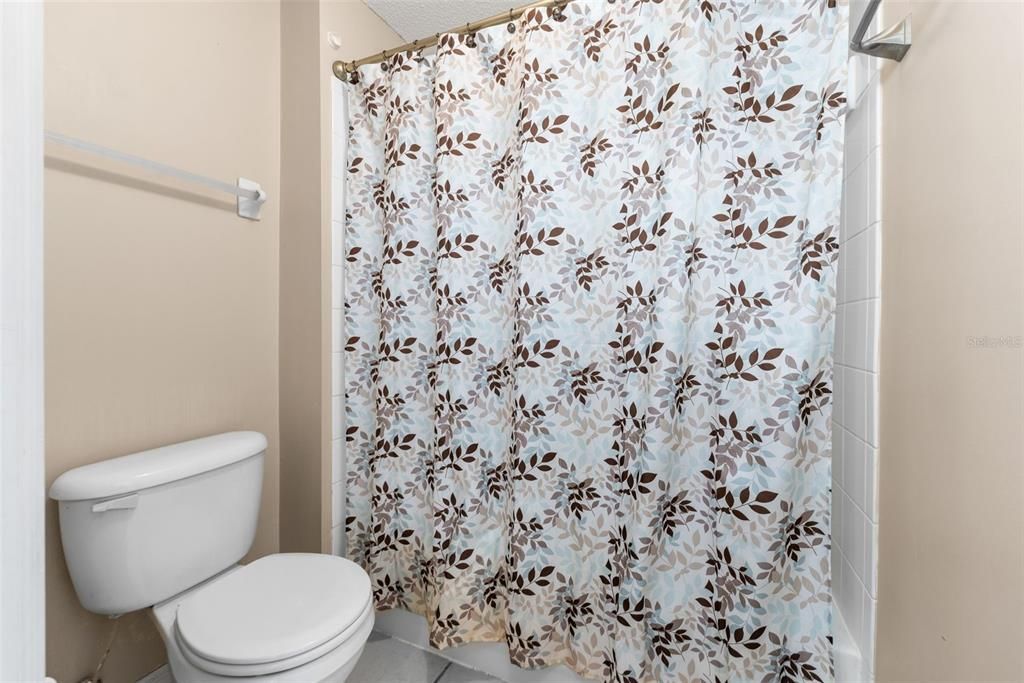 В аренду: $2,395 (3 спален, 2 ванн, 1454 Квадратных фут)