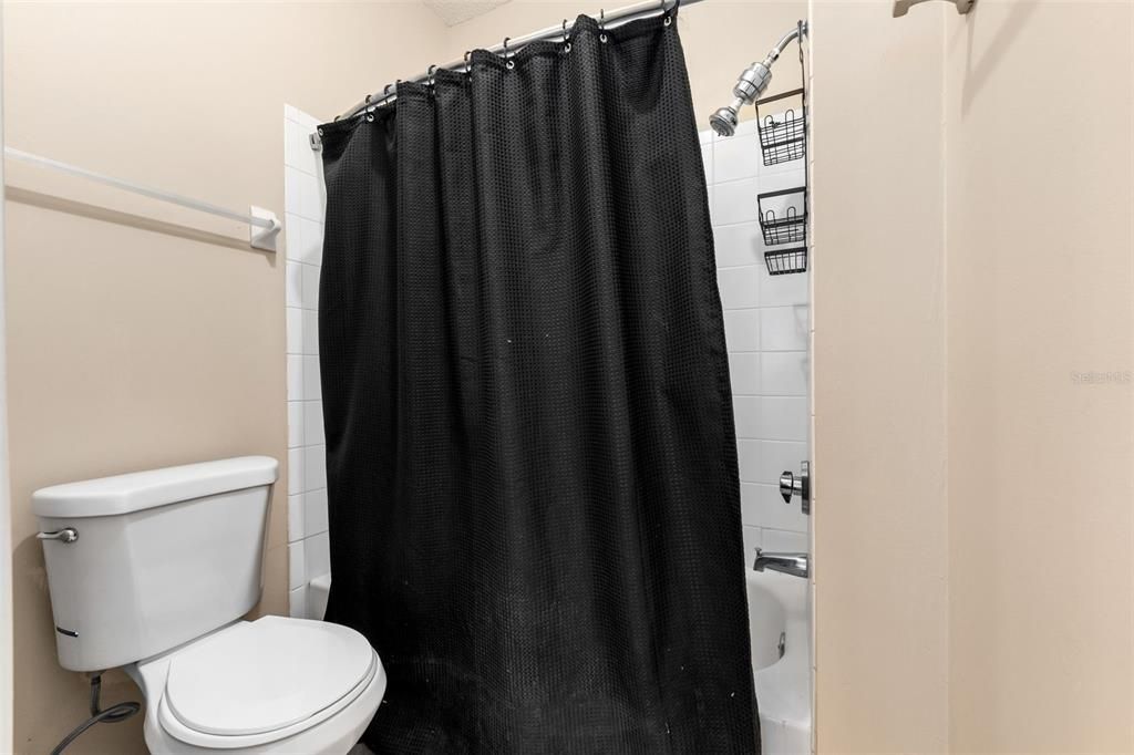 В аренду: $2,395 (3 спален, 2 ванн, 1454 Квадратных фут)