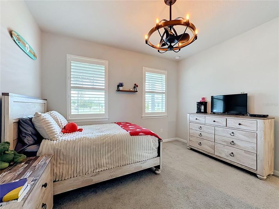 For Sale: $564,900 (4 beds, 2 baths, 2209 Square Feet)