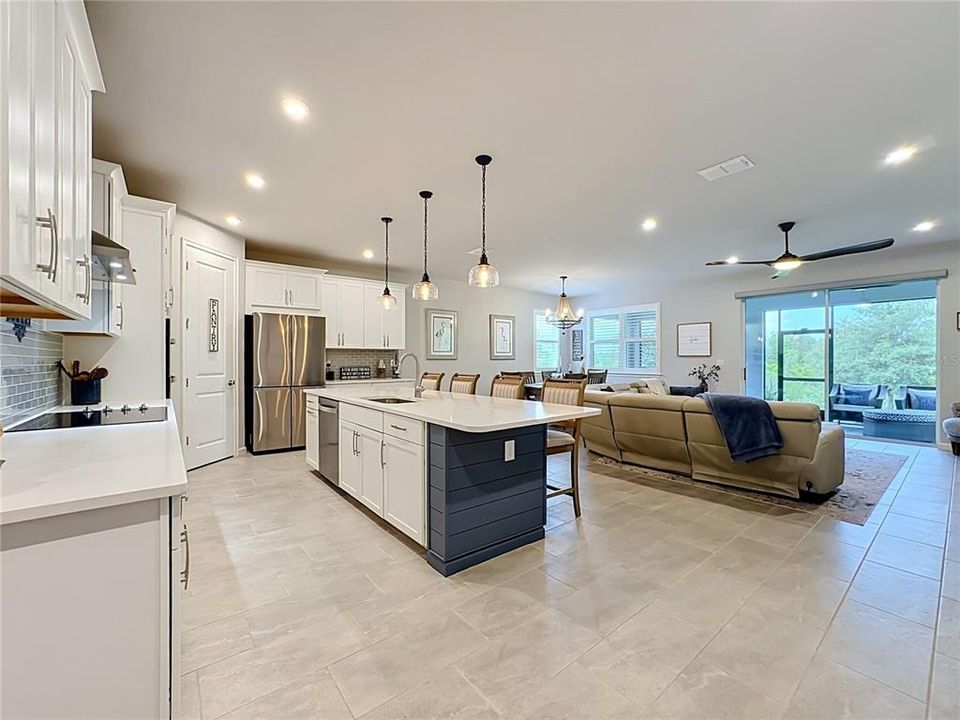 For Sale: $564,900 (4 beds, 2 baths, 2209 Square Feet)