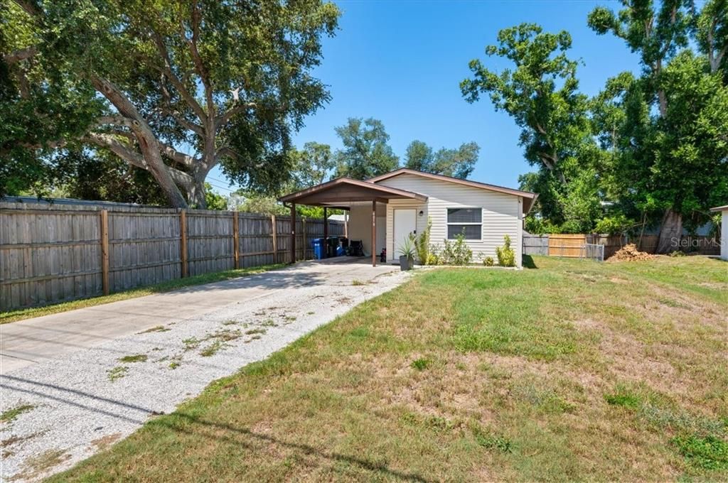 En Venta: $310,000 (2 camas, 1 baños, 904 Pies cuadrados)