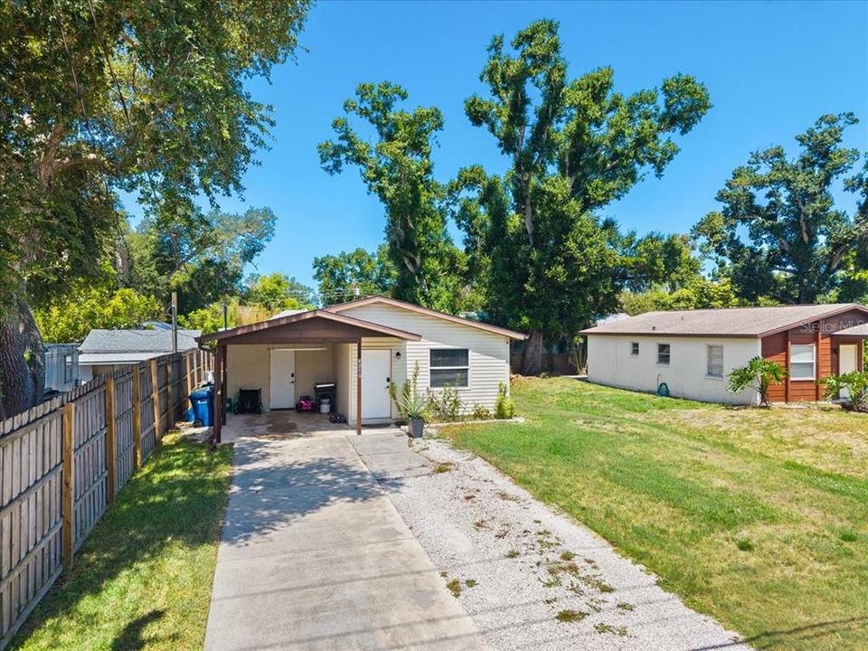En Venta: $310,000 (2 camas, 1 baños, 904 Pies cuadrados)
