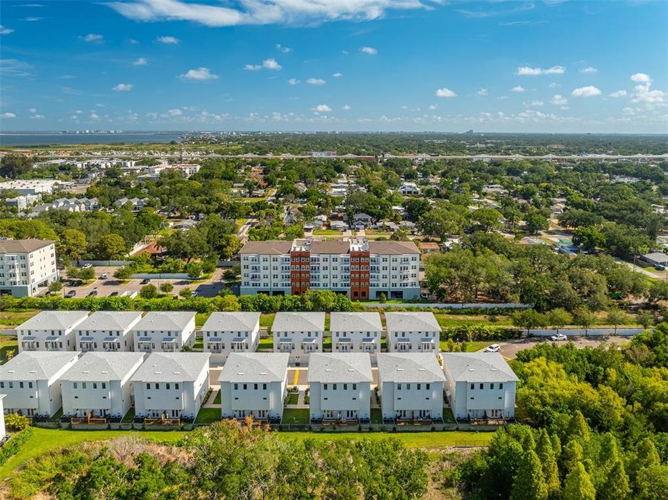 На продажу: $675,000 (3 спален, 3 ванн, 2131 Квадратных фут)