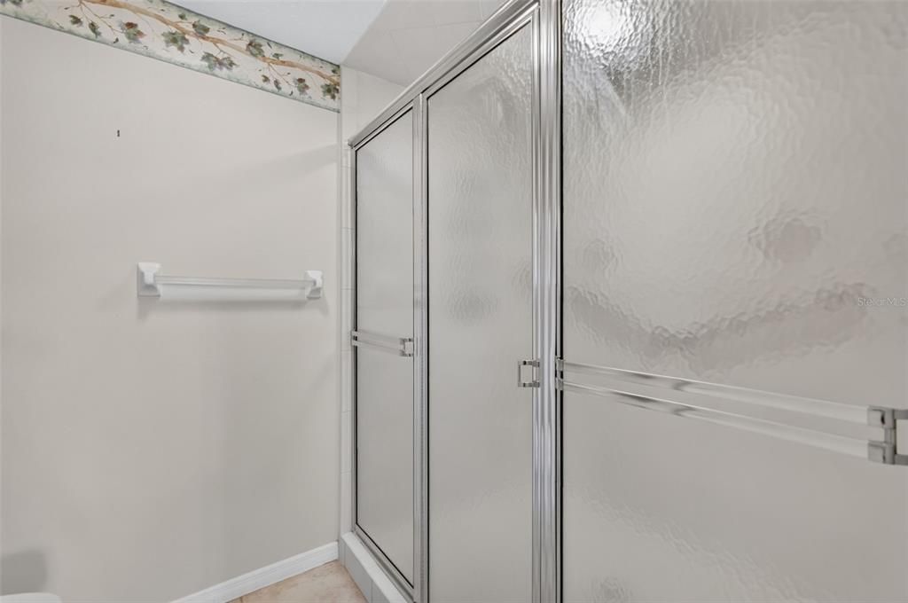 En Venta: $649,500 (4 camas, 3 baños, 2596 Pies cuadrados)