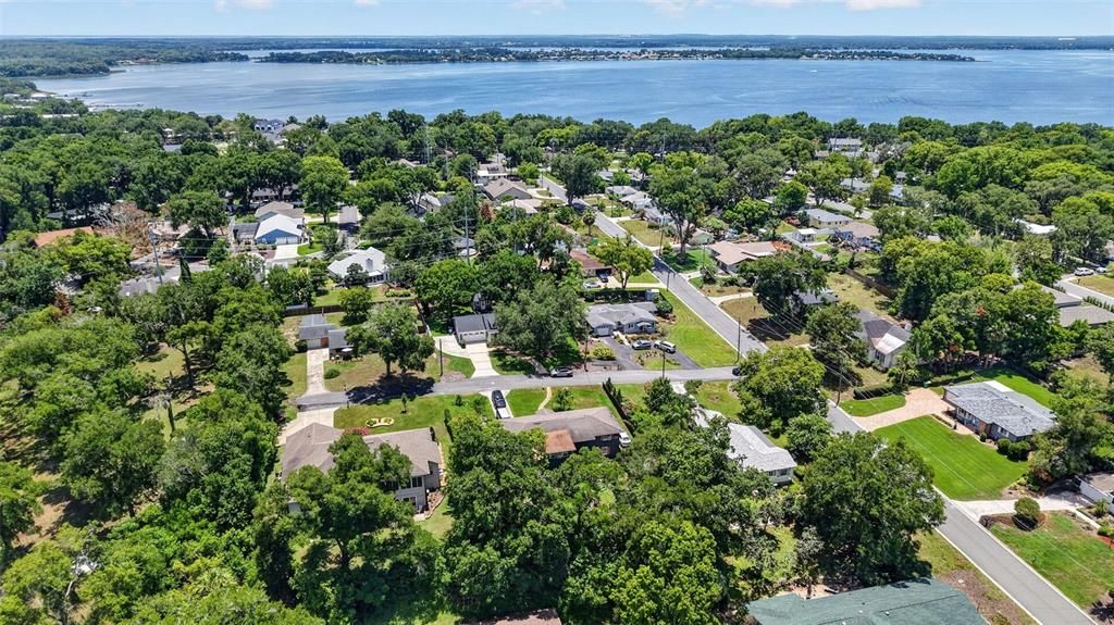 En Venta: $649,500 (4 camas, 3 baños, 2596 Pies cuadrados)