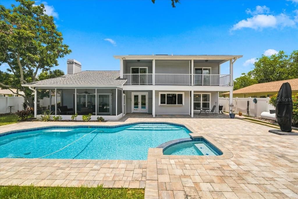 En Venta: $689,000 (4 camas, 2 baños, 2409 Pies cuadrados)
