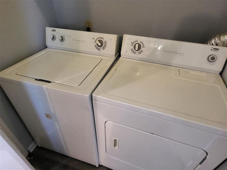 В аренду: $1,150 (2 спален, 1 ванн, 960 Квадратных фут)