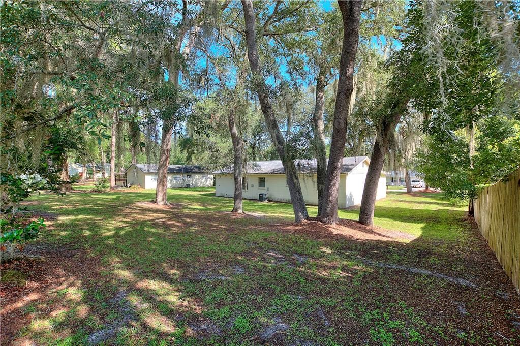 Activo con contrato: $265,000 (3 camas, 1 baños, 1356 Pies cuadrados)