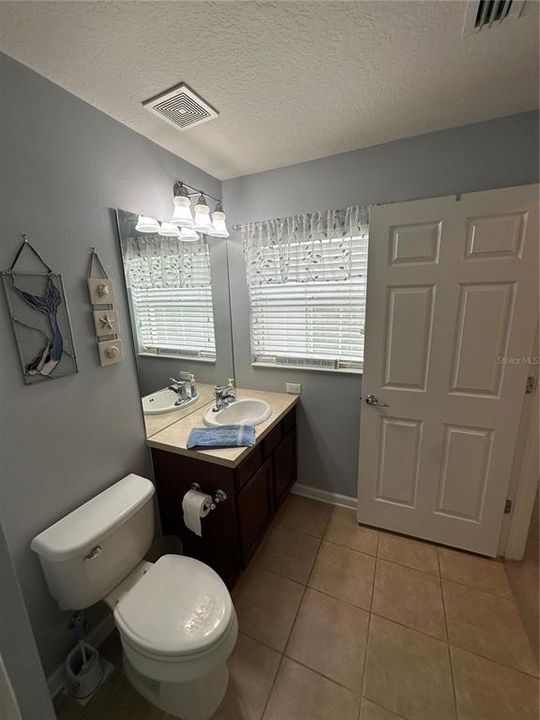 For Sale: $280,000 (2 beds, 2 baths, 1484 Square Feet)