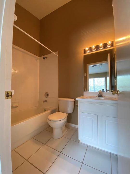 For Rent: $1,800 (2 beds, 2 baths, 1184 Square Feet)