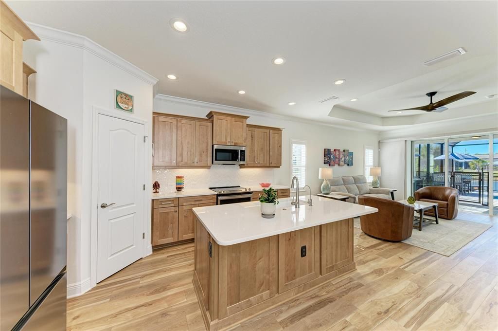 En Venta: $649,900 (3 camas, 2 baños, 1861 Pies cuadrados)