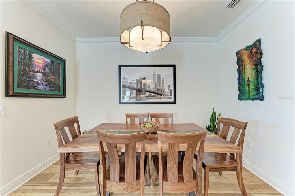 En Venta: $649,900 (3 camas, 2 baños, 1861 Pies cuadrados)