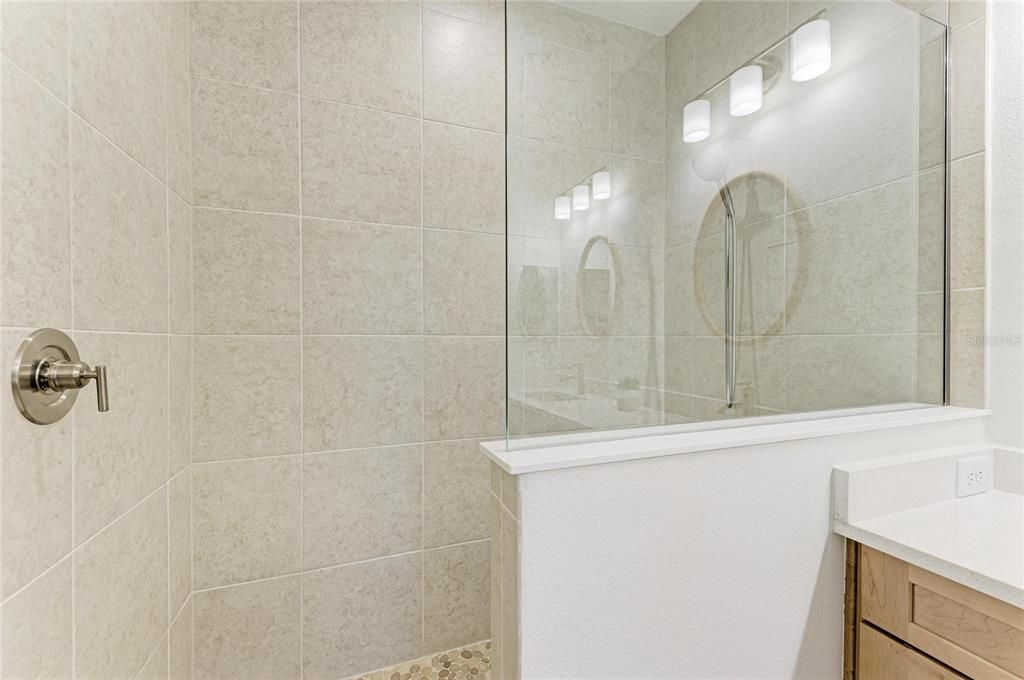 En Venta: $649,900 (3 camas, 2 baños, 1861 Pies cuadrados)