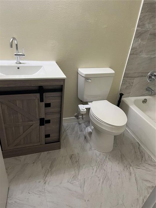 En Venta: $185,000 (3 camas, 2 baños, 1768 Pies cuadrados)