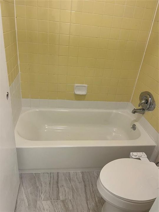 En Venta: $185,000 (3 camas, 2 baños, 1768 Pies cuadrados)