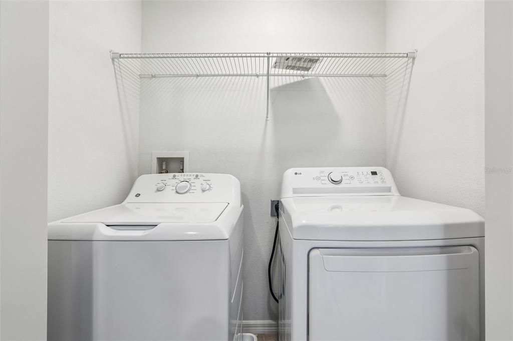 For Sale: $359,900 (3 beds, 2 baths, 1568 Square Feet)