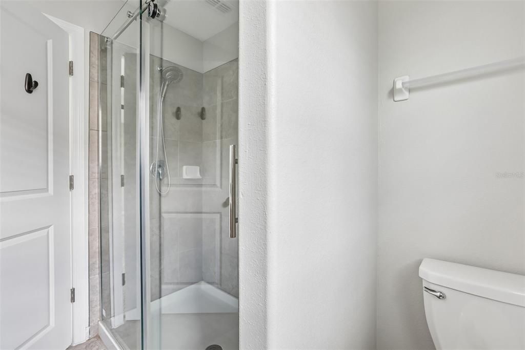 For Sale: $359,900 (3 beds, 2 baths, 1568 Square Feet)
