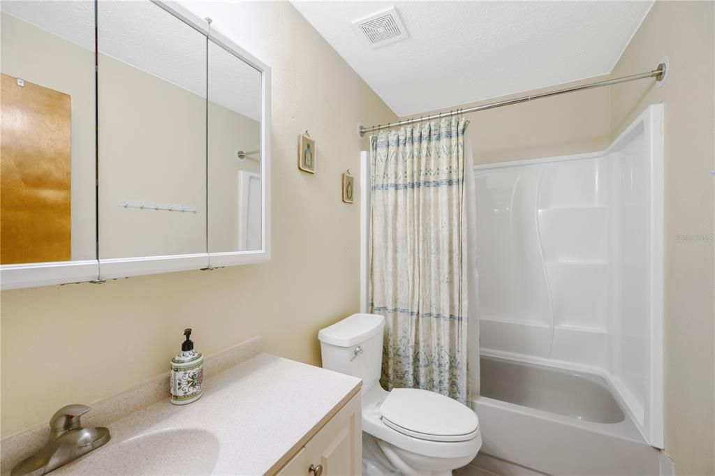 For Sale: $475,000 (4 beds, 3 baths, 2423 Square Feet)