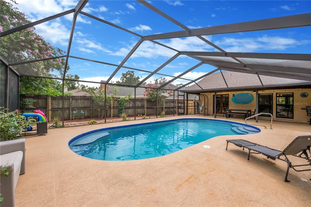 For Sale: $475,000 (4 beds, 3 baths, 2423 Square Feet)