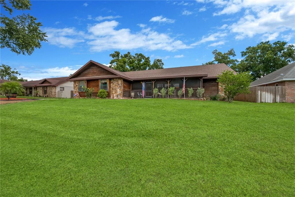 For Sale: $475,000 (4 beds, 3 baths, 2423 Square Feet)