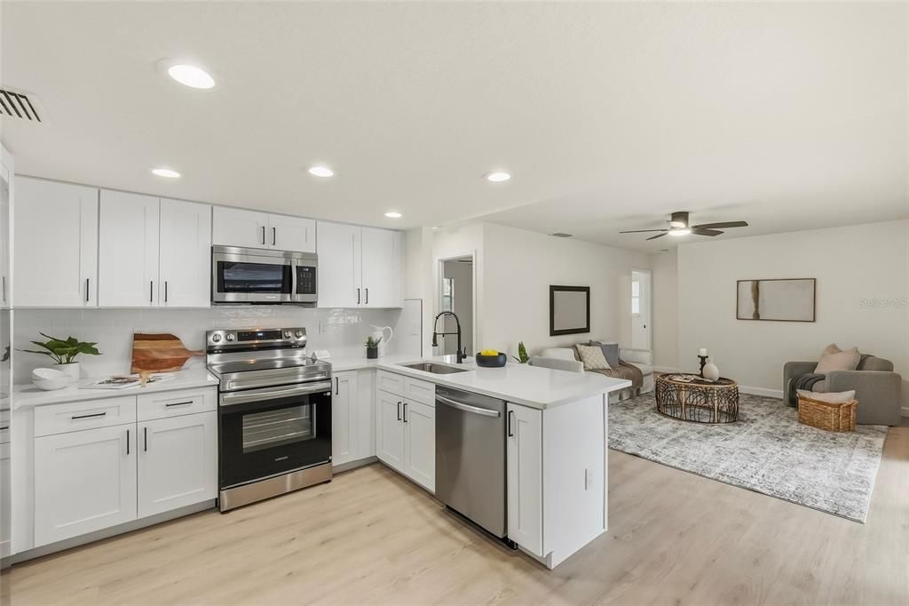Active With Contract: $549,000 (4 beds, 2 baths, 1542 Square Feet)