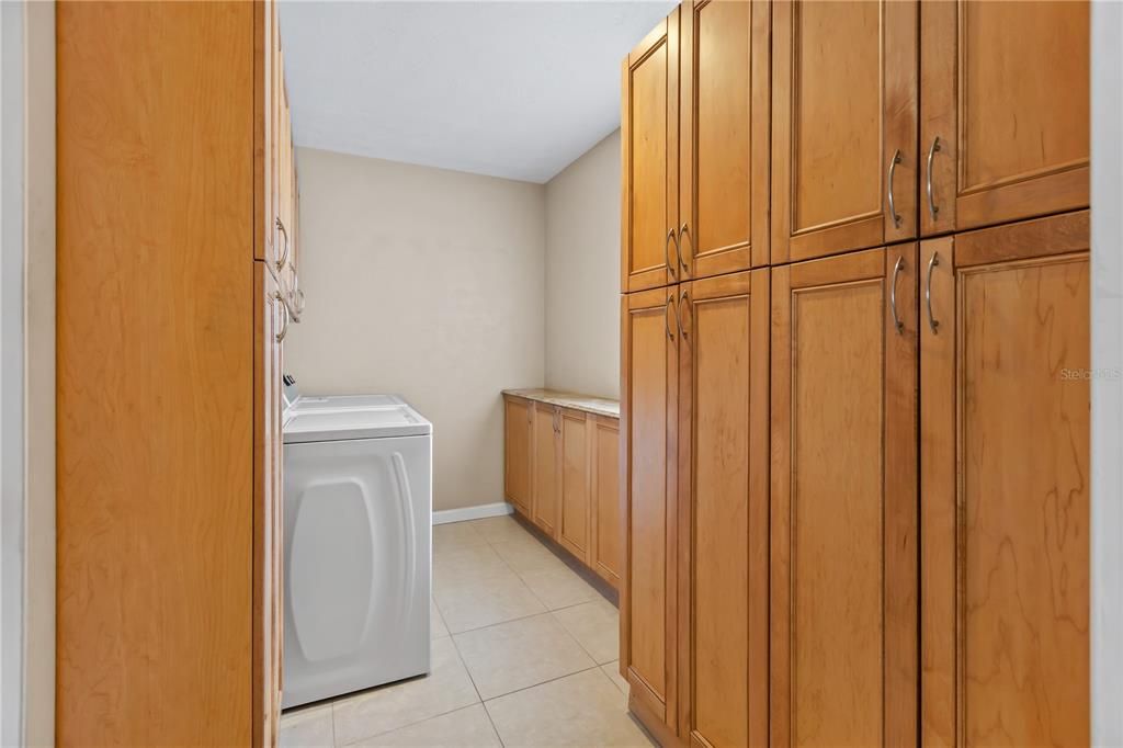 На продажу: $435,000 (2 спален, 2 ванн, 1256 Квадратных фут)