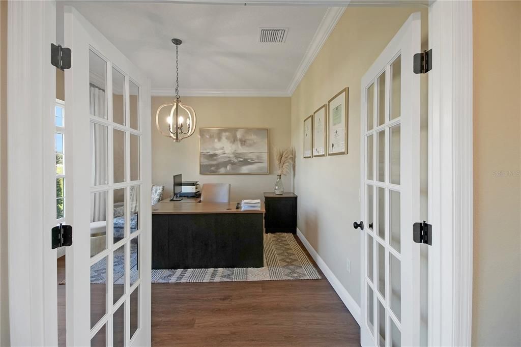 En Venta: $999,900 (4 camas, 3 baños, 2749 Pies cuadrados)