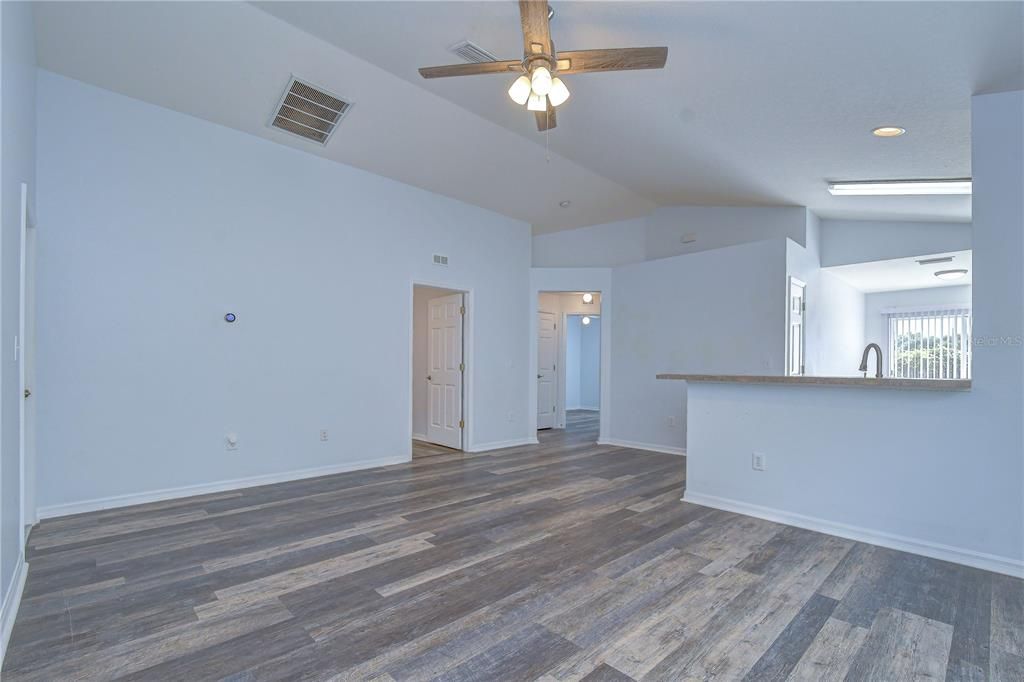 For Rent: $2,300 (4 beds, 2 baths, 1342 Square Feet)