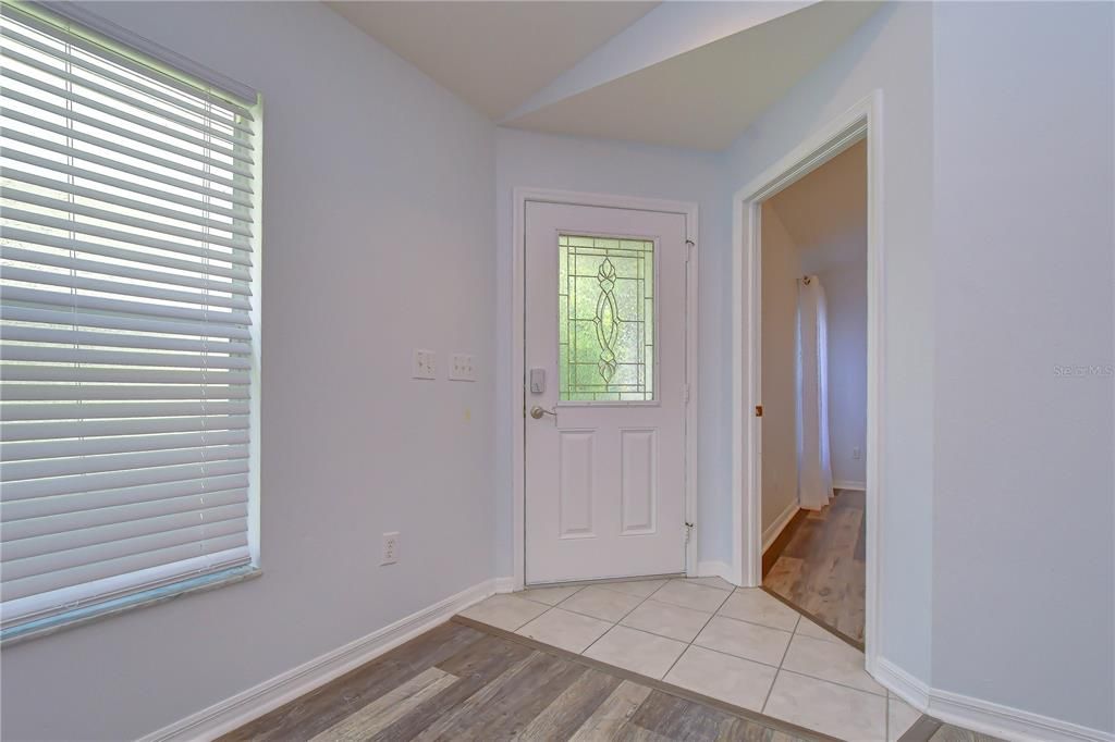 For Rent: $2,300 (4 beds, 2 baths, 1342 Square Feet)