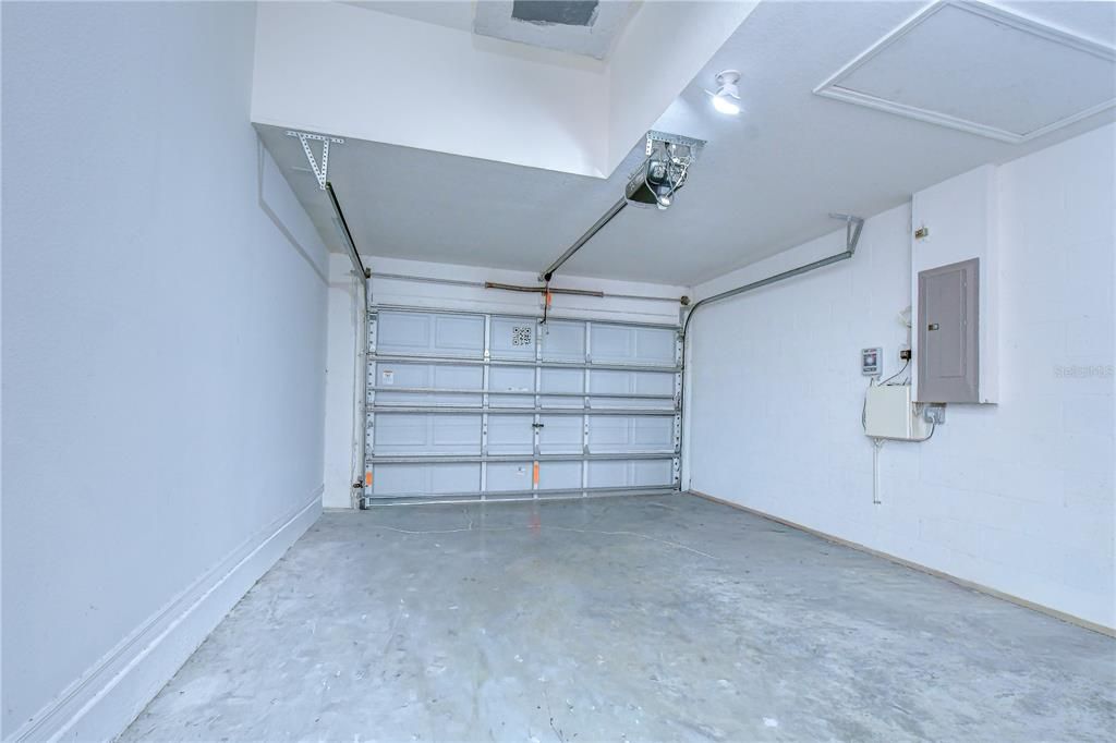 For Rent: $2,300 (4 beds, 2 baths, 1342 Square Feet)