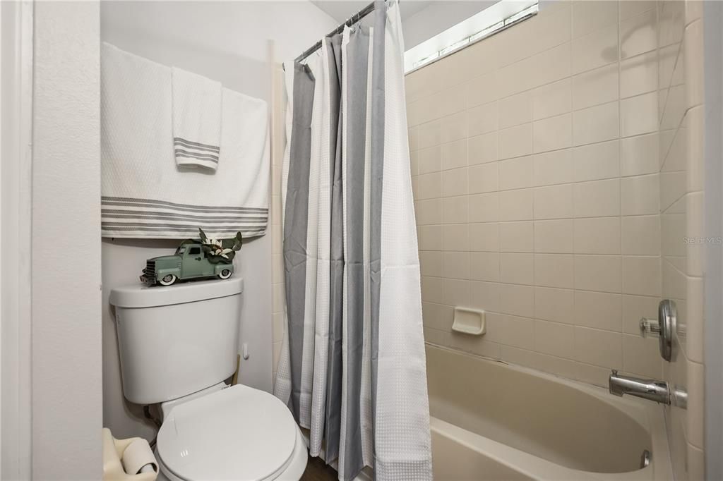 For Sale: $359,000 (3 beds, 2 baths, 1480 Square Feet)