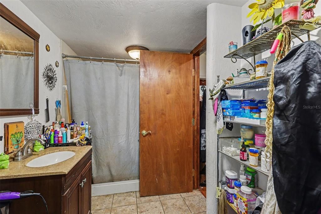 En Venta: $250,000 (5 camas, 3 baños, 1548 Pies cuadrados)