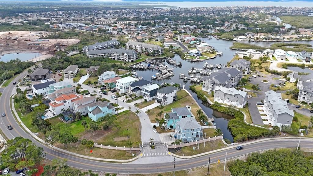 待售: $168,900 (0.17 acres)