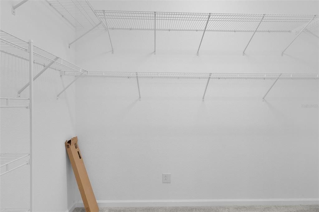 For Sale: $259,900 (2 beds, 2 baths, 1198 Square Feet)