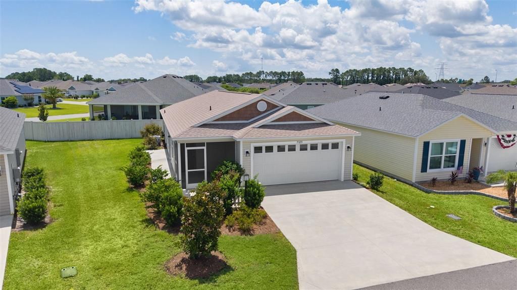 For Sale: $259,900 (2 beds, 2 baths, 1198 Square Feet)