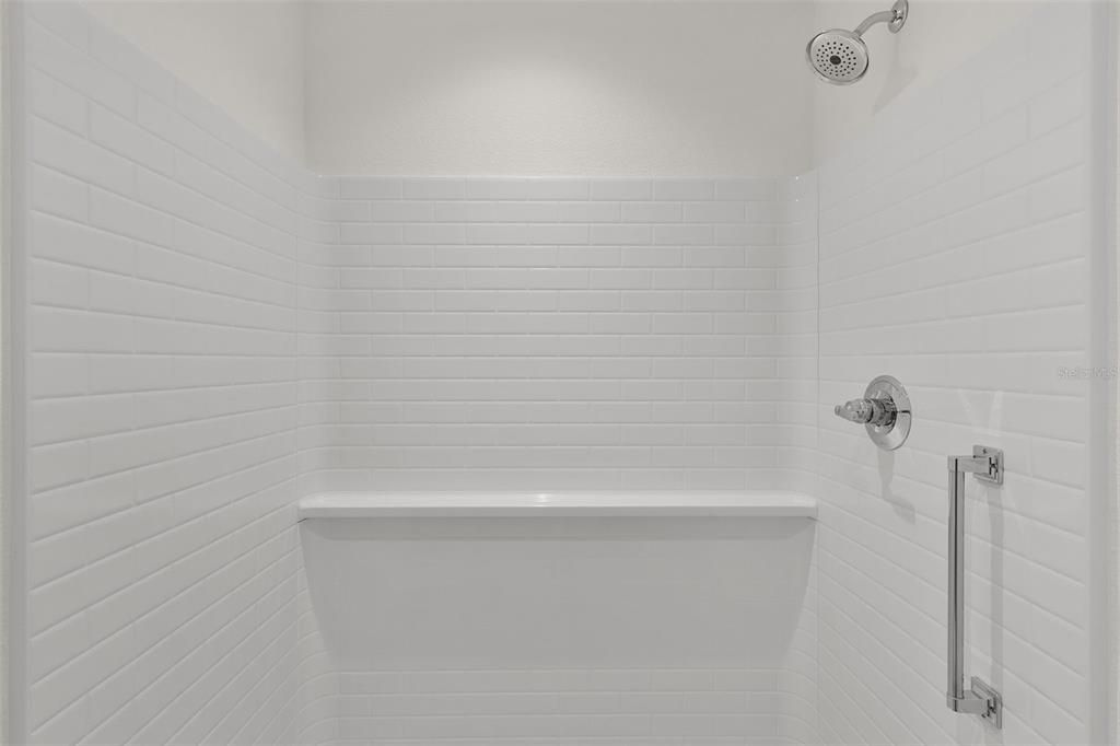 For Sale: $259,900 (2 beds, 2 baths, 1198 Square Feet)