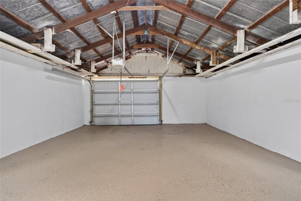 For Sale: $349,900 (2 beds, 2 baths, 826 Square Feet)