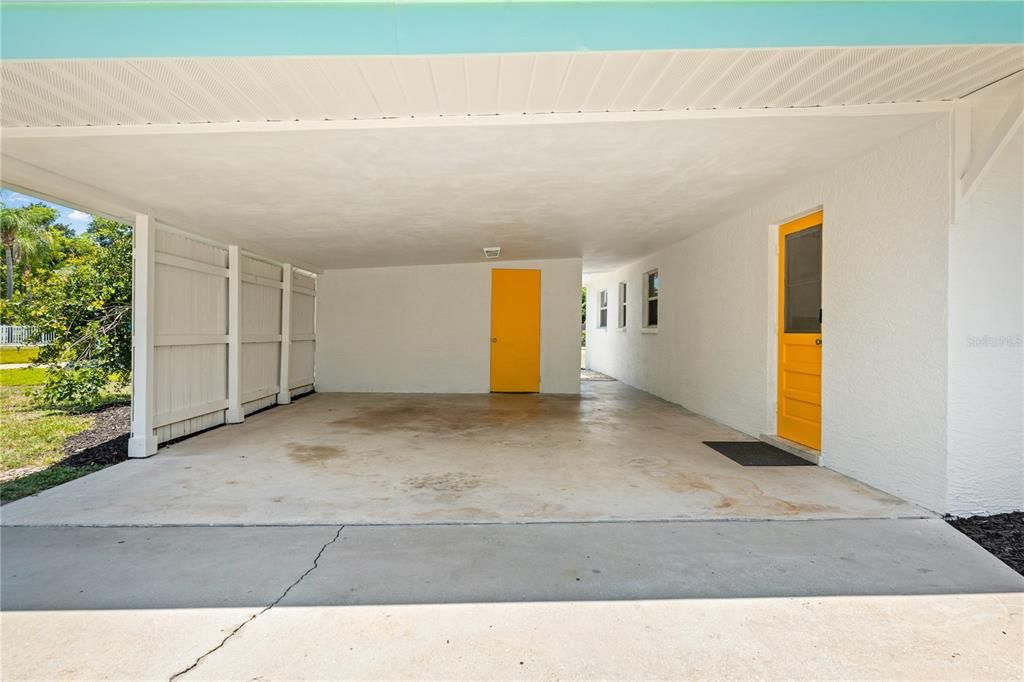Activo con contrato: $365,000 (3 camas, 2 baños, 1404 Pies cuadrados)