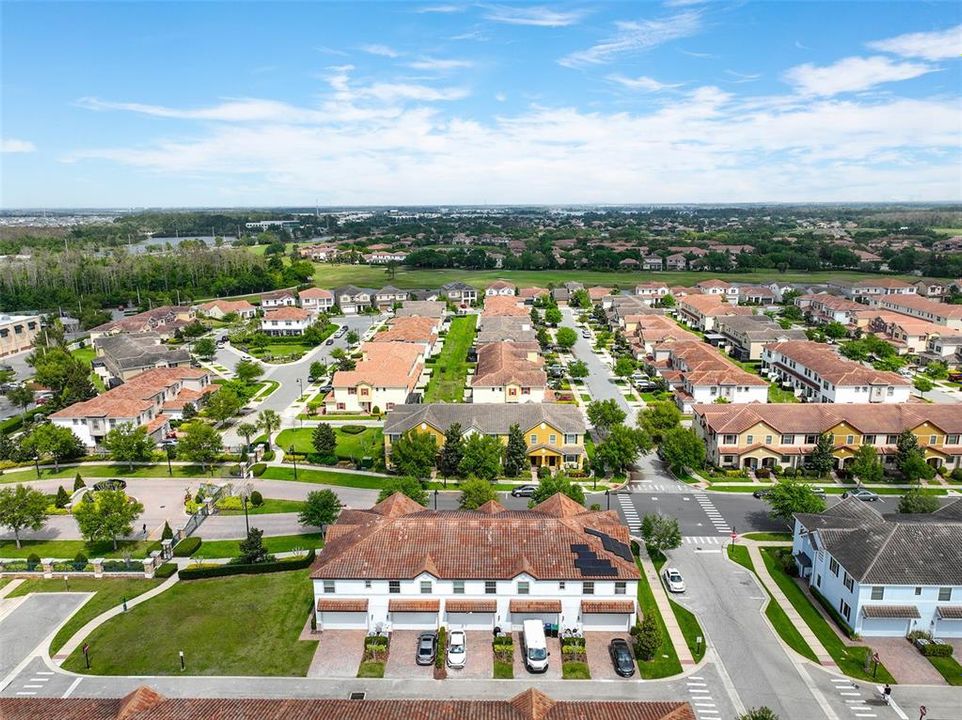 На продажу: $375,000 (2 спален, 2 ванн, 1723 Квадратных фут)