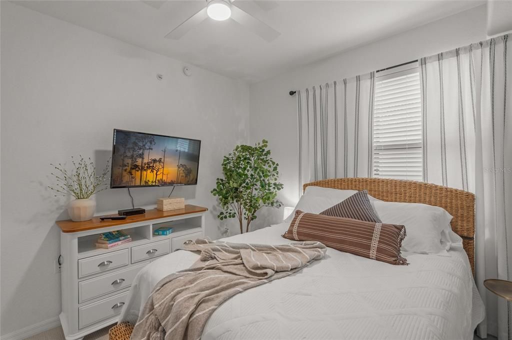 Active With Contract: $449,000 (3 beds, 2 baths, 1786 Square Feet)